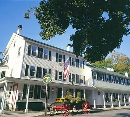 The Griswold Inn Essex Exterior foto